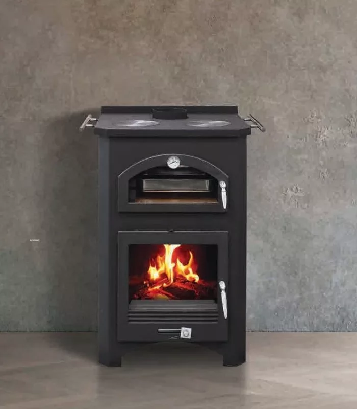 Poêle à bois GIORGIA 16 de la gamme Pro MAJ 2023, certifié Eco Design 2022, avec système de vitre propre et système enveloppant pour une chaleur efficace.